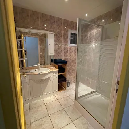 Demeure De Charme De La Graviere Holiday home